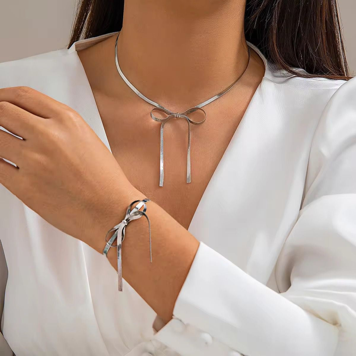 SJ 564 snake chain bow silver necklace - 18k Gold PVD plated stainless steel - Anti tarnis