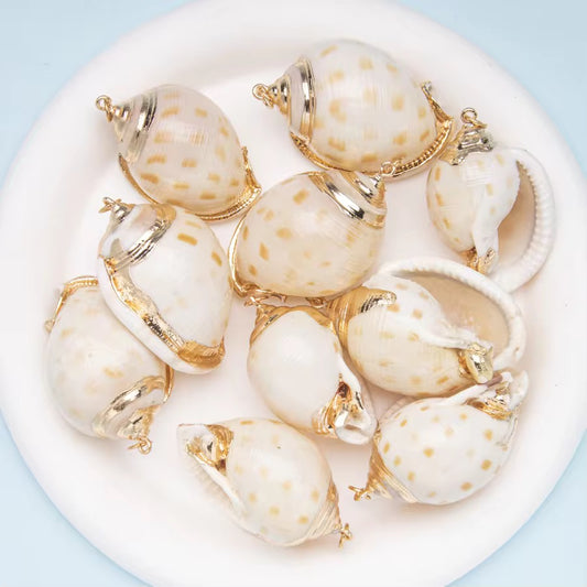 CZ 2378 Conch shell 18k gold plated charm ( 1 pc ) - anti tarnish