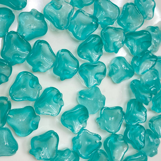 GB624 blue petal glass bead