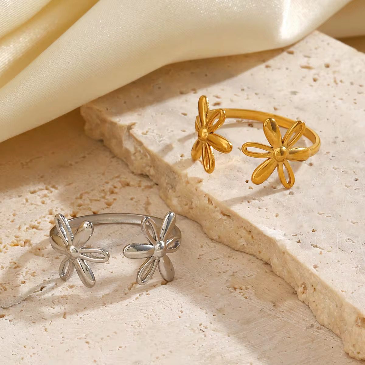 SJ 1020 Floral Ring Adjustable  - 18k Gold PVD plated stainless steel - Anti tarnish