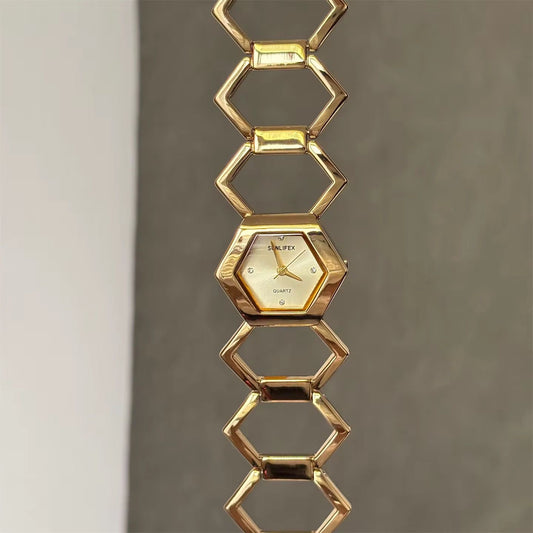 VW 23 - 18k Gold PVD plated stainless steel - Anti tarnish