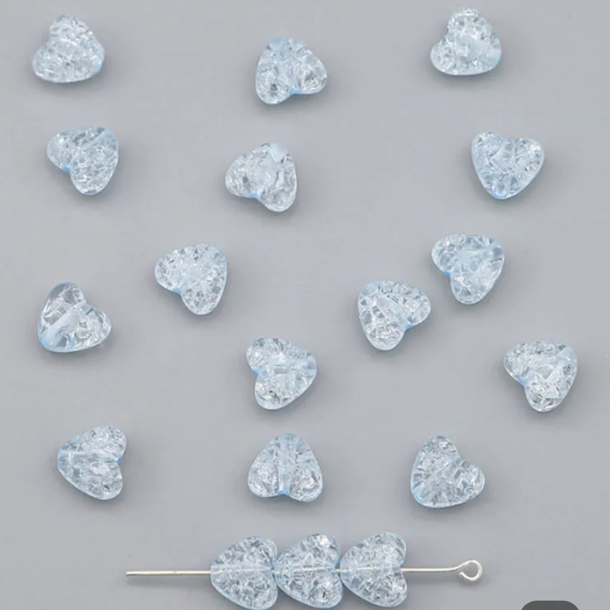 AB86 perforated heart (1PC)