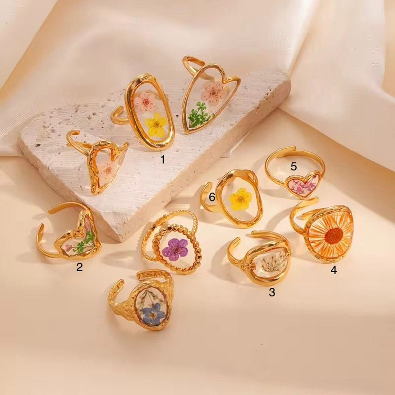 RSJ35A Blossom keepsake Rings 18k Gold PVD plated