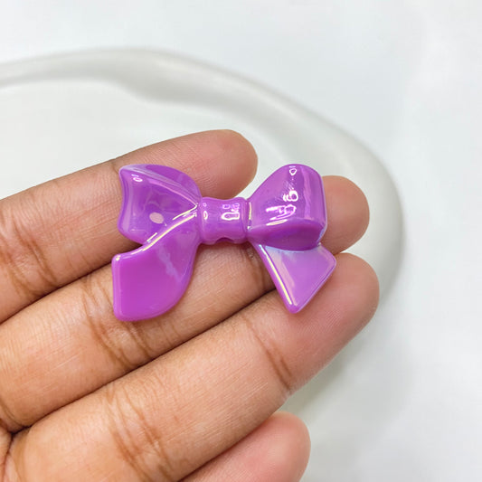 BBB 124 (F) Bow uv plated shiny irrediscent Acrylic bead (1PC)