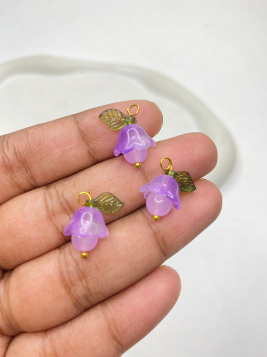 BBB 200 (b) Purple Tulip Bell flower glass bead charm ( 1 pc ) ( 17:10 mm )