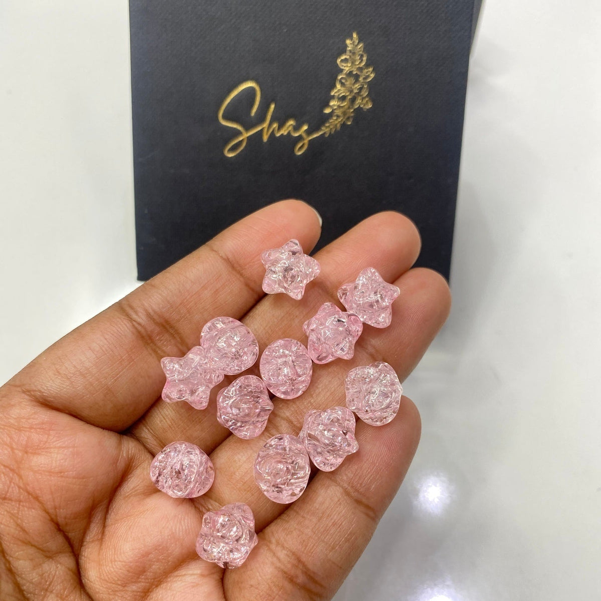 AB84 star crackle acrylic bead ( 1 pc )