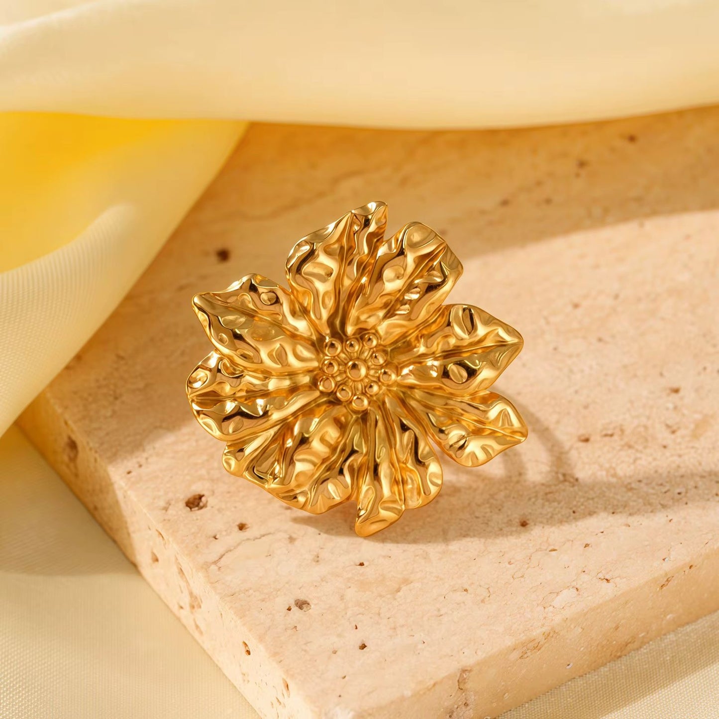 SJ 921 Floral Ring Adjustable - 18k Gold - 18k Gold PVD plated stainless steel - Anti tarnish