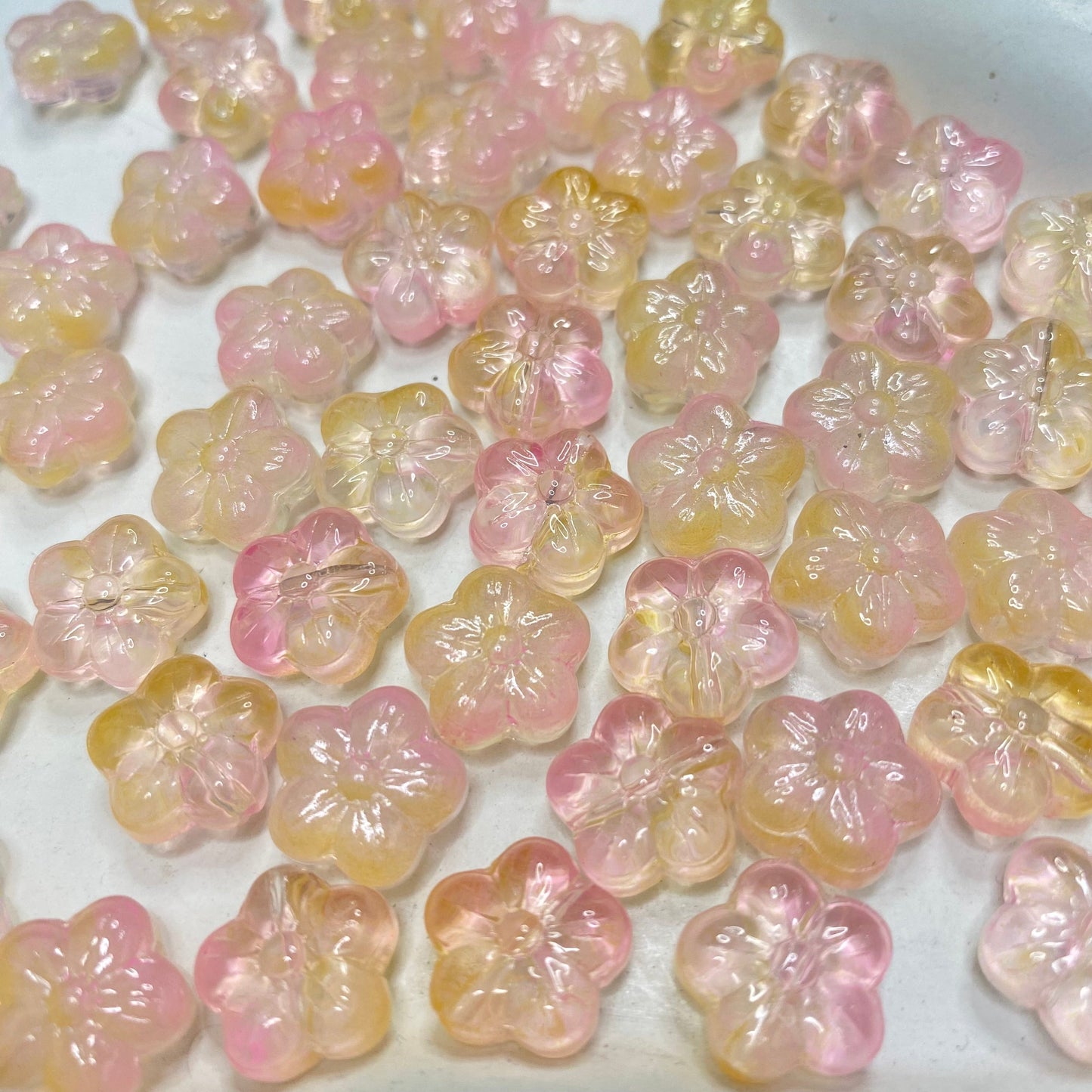 GB34 Golden glitter clear Flower glass bead ( 1 pc )