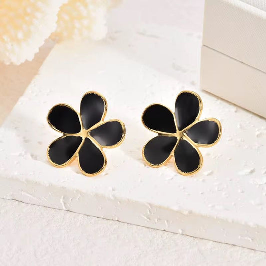 SJ 853 Black plum flower stud - 18k Gold PVD plated stainless steel - Anti tarnish