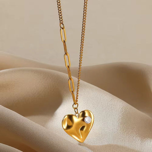 SJ 649 Modern Zircon heart necklace - 18k Gold PVD plated stainless steel - Anti tarnish