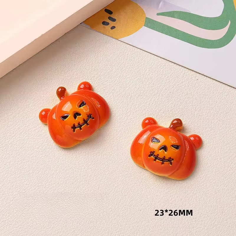 BBB 076 (g) Spooky Halloween themed resin charm ( 1 pc ) with / without Hook