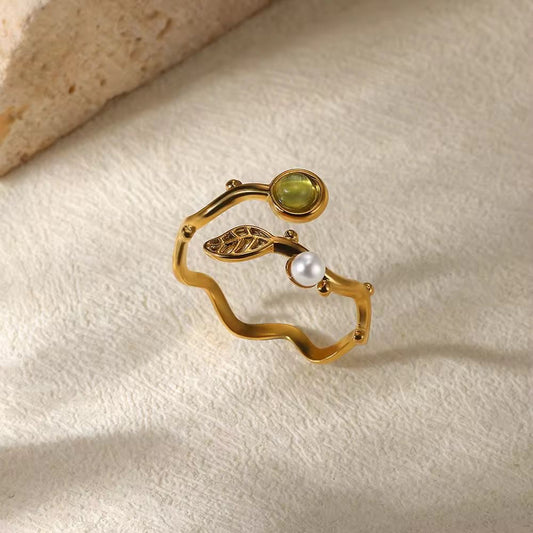 SJ 658 Vintage style Pearl stone Ring Adjustable - 18k Gold PVD plated stainless steel - Anti tarnish