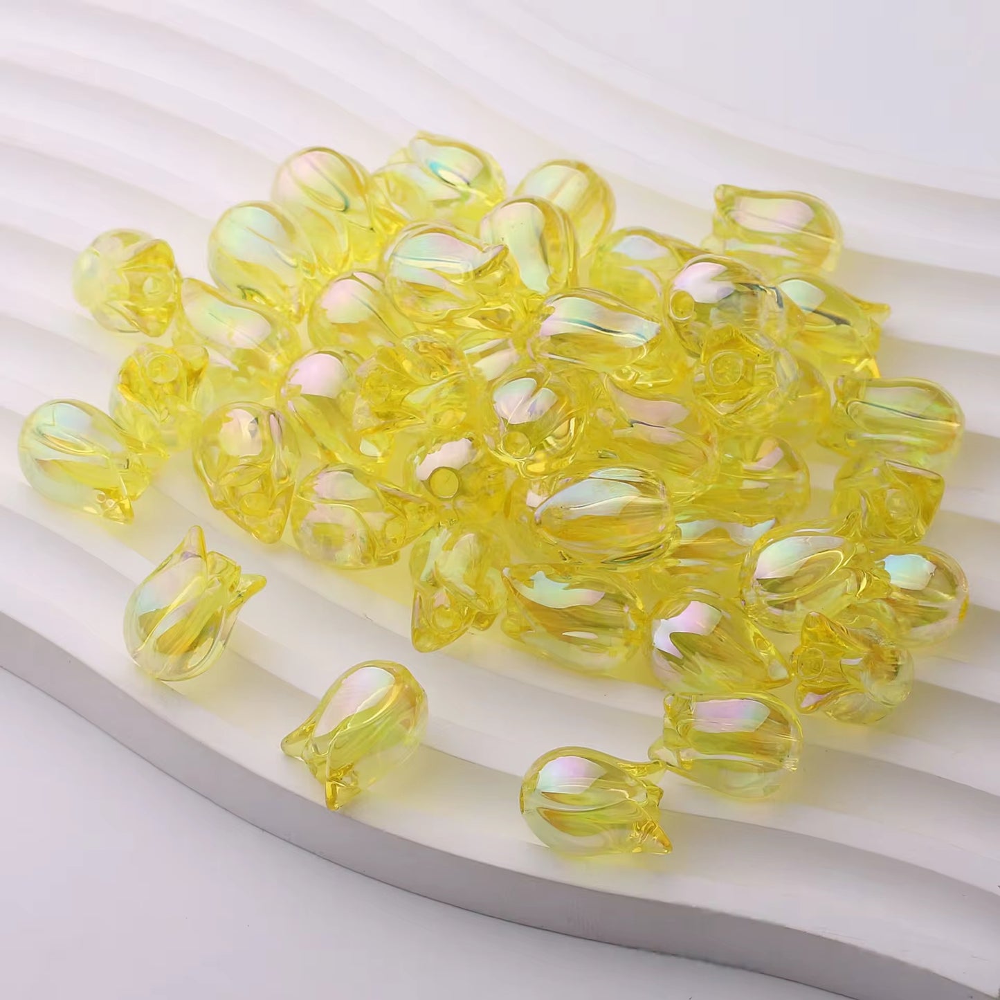 BBB 074 (g) Yellow Tulip transparent luminous Acrylic bead ( 1 pc )