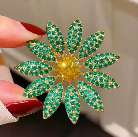 BR 12 - Retro style flower zircon brooch  ( 1 pc ) Tarnish Resistant