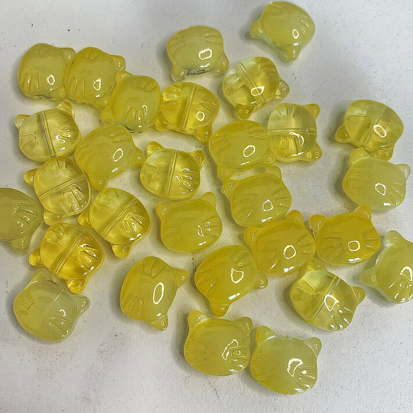 BBB 260 (c) Yellow Cat glass bead ( 1 pc ) Lampwork Bead ( 15 mm )