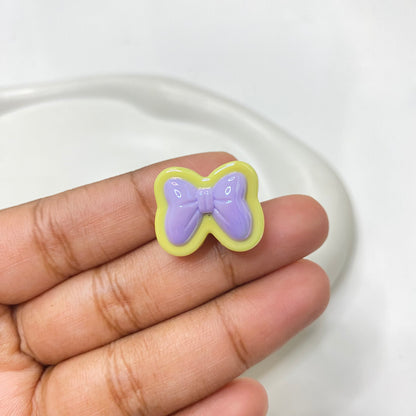 BBB 125 (E) Bow uv plated shiny irrediscent Acrylic bead (1PC)