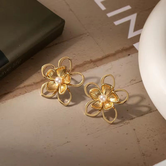 SJ 1099  Pearl drop stud earrings - 18k Gold PVD plated stainless steel - Anti tarnish