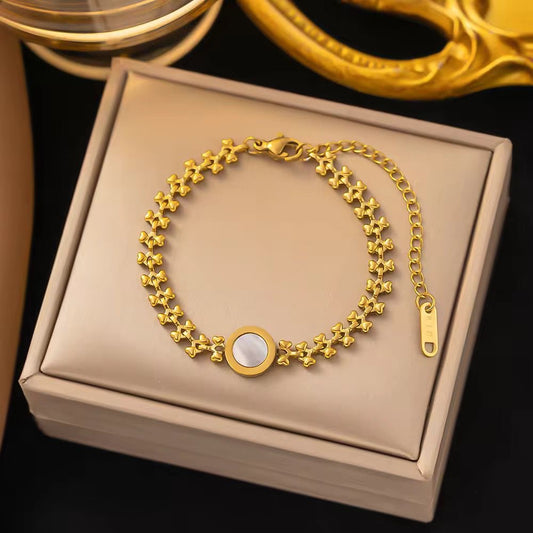 BSJ14C Circle linked leaf Bracelet  - 18k gold PVD plated 316 stainless steel - Anti tarnish