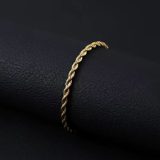 SJ 820 Twisted Bracelet - 18k Gold PVD plated stainless steel - Anti tarnish