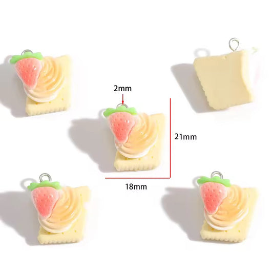 BBB 395 (a) Pastry Resin charm ( 1 pc )