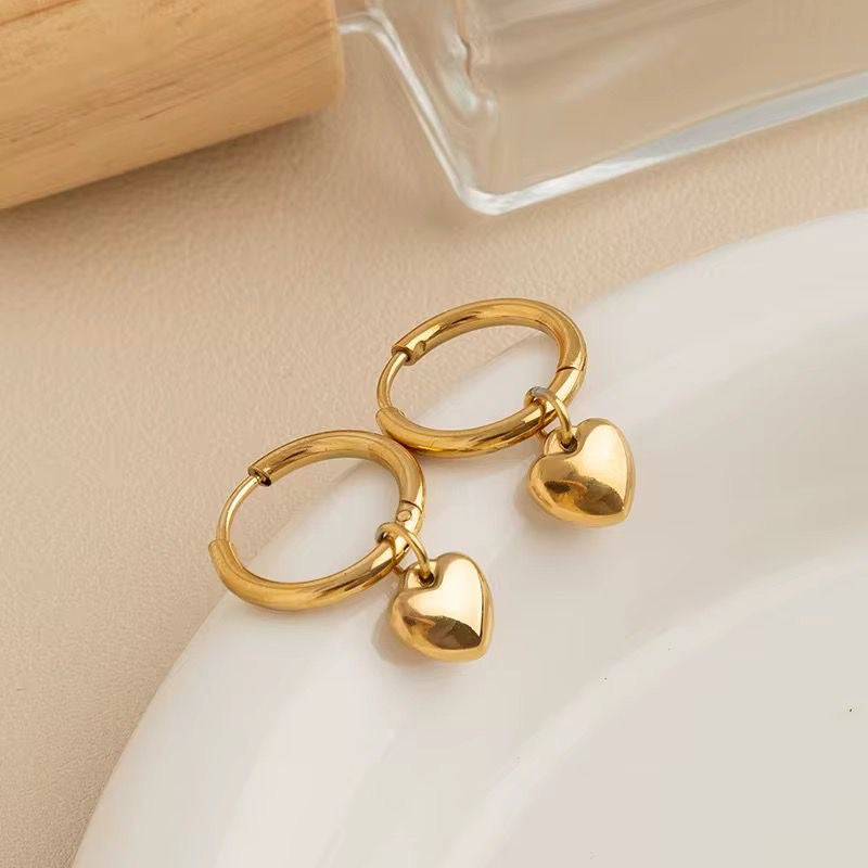 SJ 823 Dainty Heart Hoop Earrings - 18k Gold PVD plated stainless steel - Anti tarnish