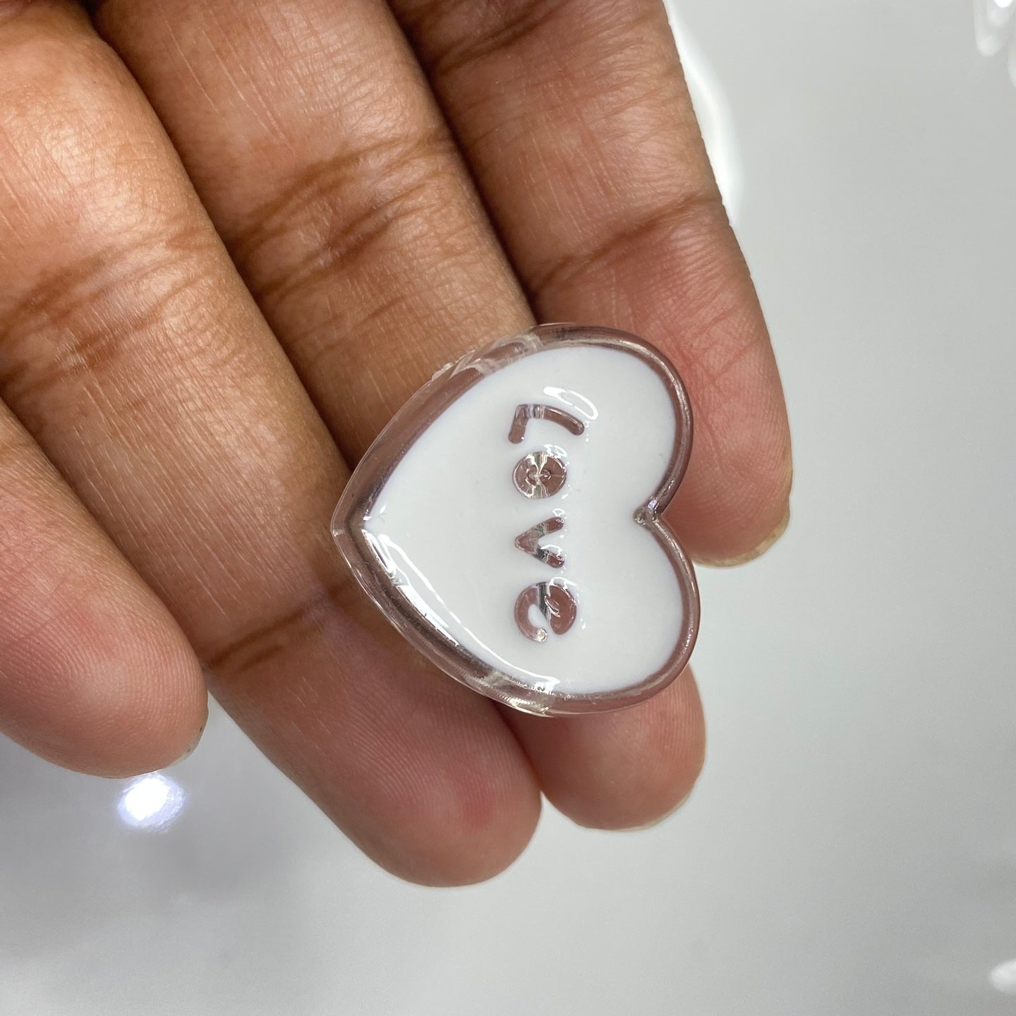 BBB 191 (D) white love heart bead (1PC)
