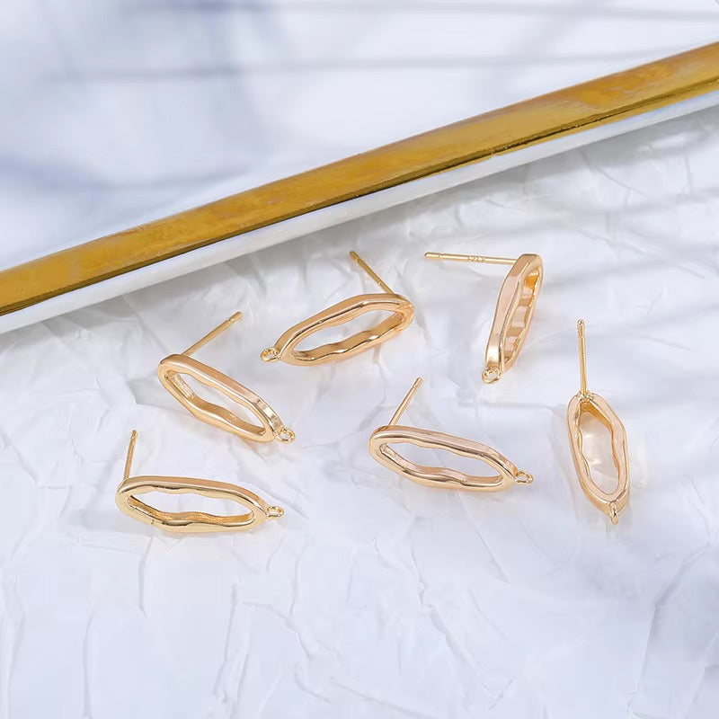 GPS03L Irregular Oval Stud ( 2 pc ) 18k Gold