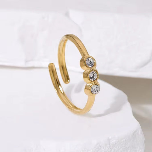 SJ 445 Zircon dainty Ring Adjustable - 18k Gold PVD plated stainless steel - Anti tarnish - Wholesale