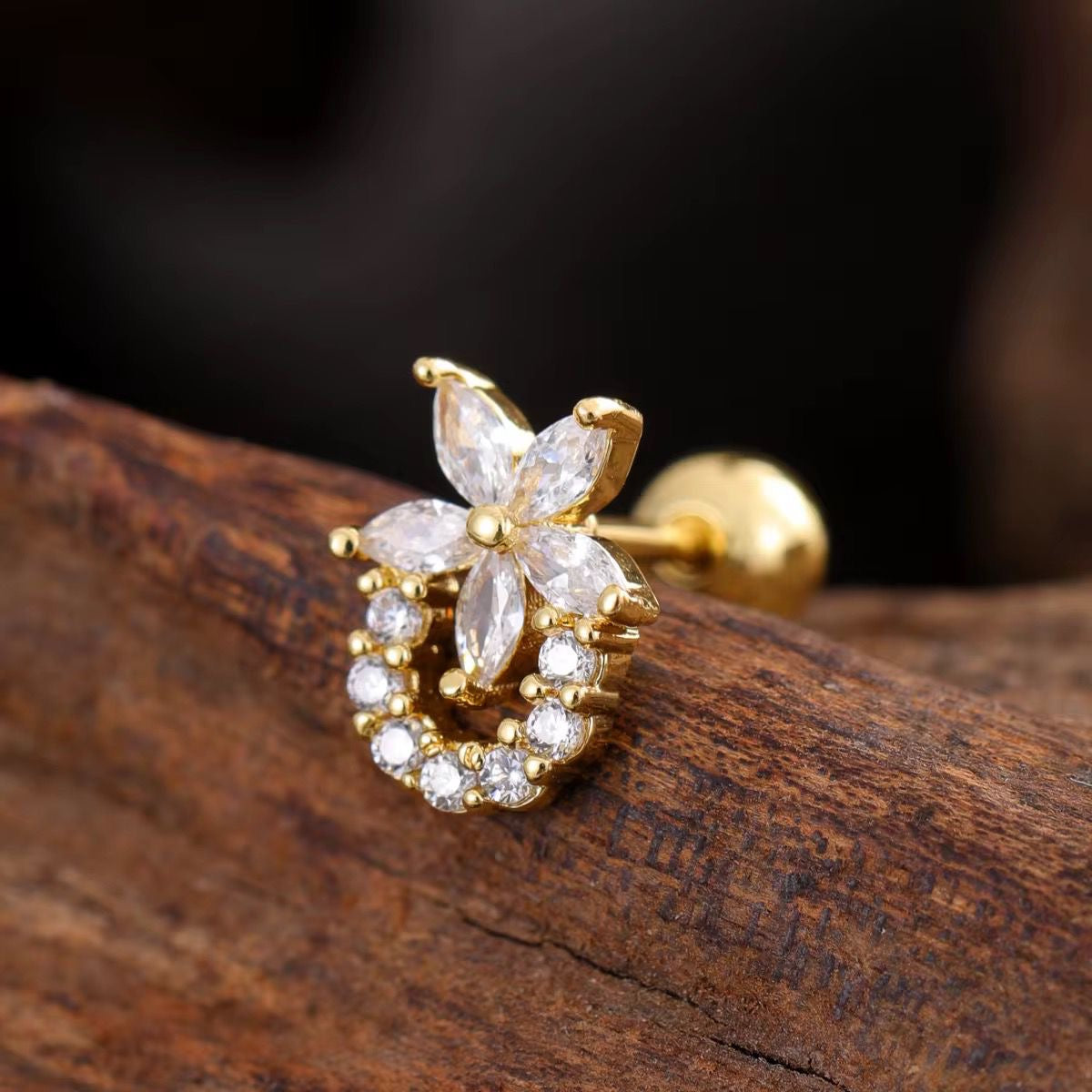 SJ 940 Floral Zircon kids / 2nd Piercing Stud ( 1 pc ) - 18k Gold PVD plated stainless steel - Anti tarnish