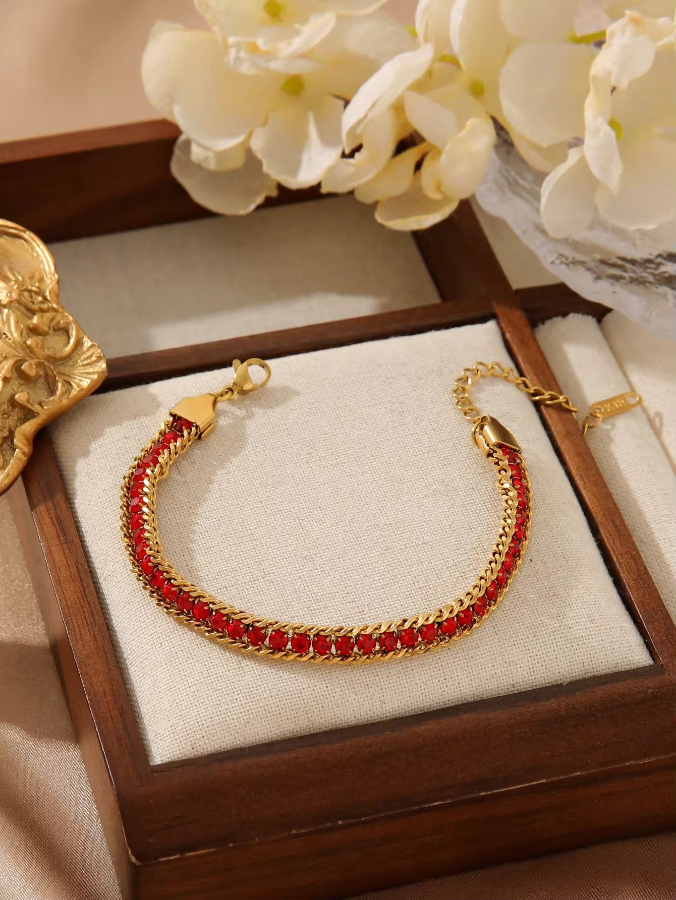 SJ 402 Red Zircon Diamond chain bracelet - 18k Gold PVD plated stainless steel - Anti tarnish - Wholesale
