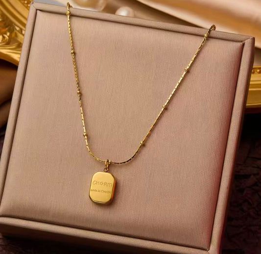 NSJ23F Modern Necklace - 18k Gold PVD plated 316 stainless steel - Anti tarnish