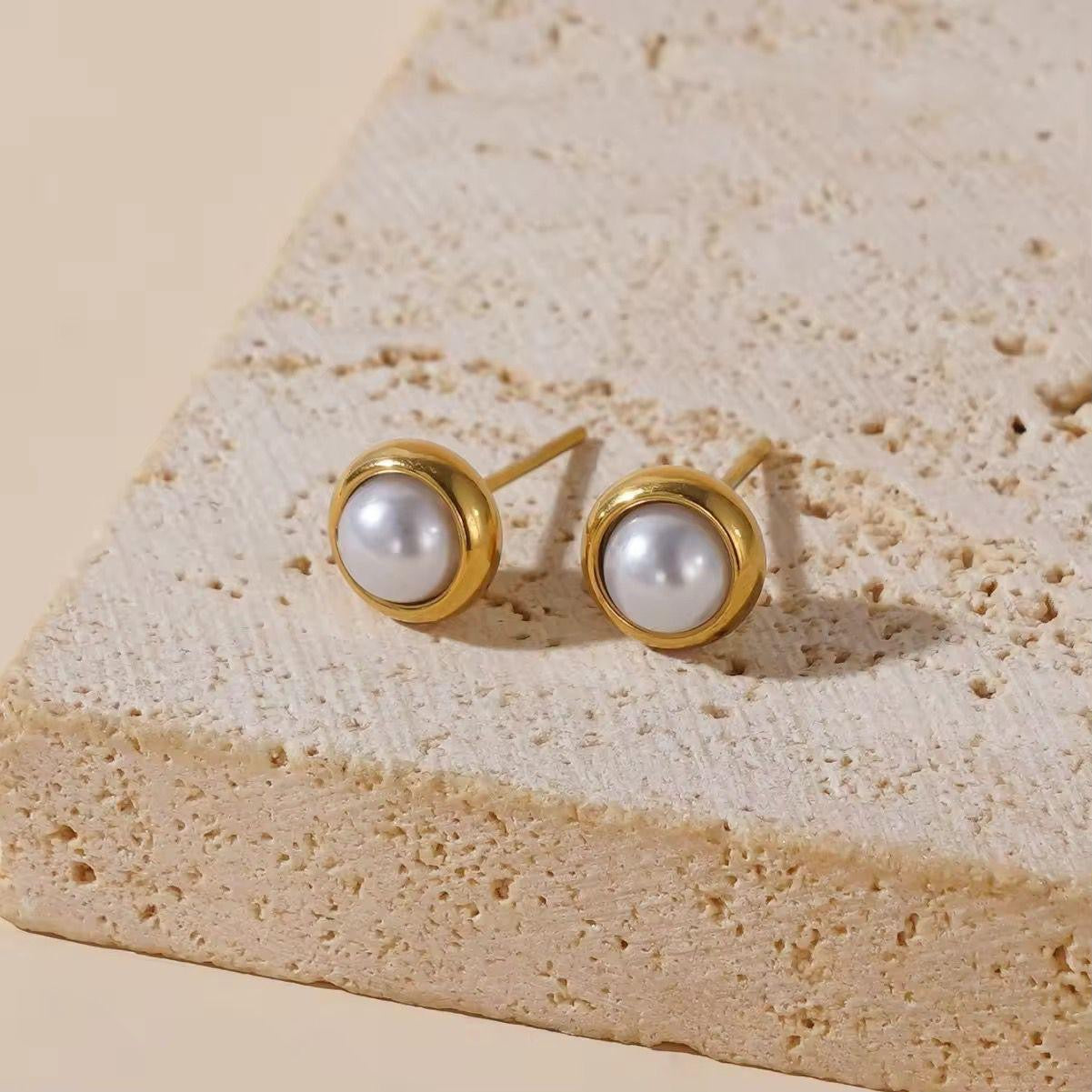 ESJ32D Pearl Earrings 18K gold pvd plated