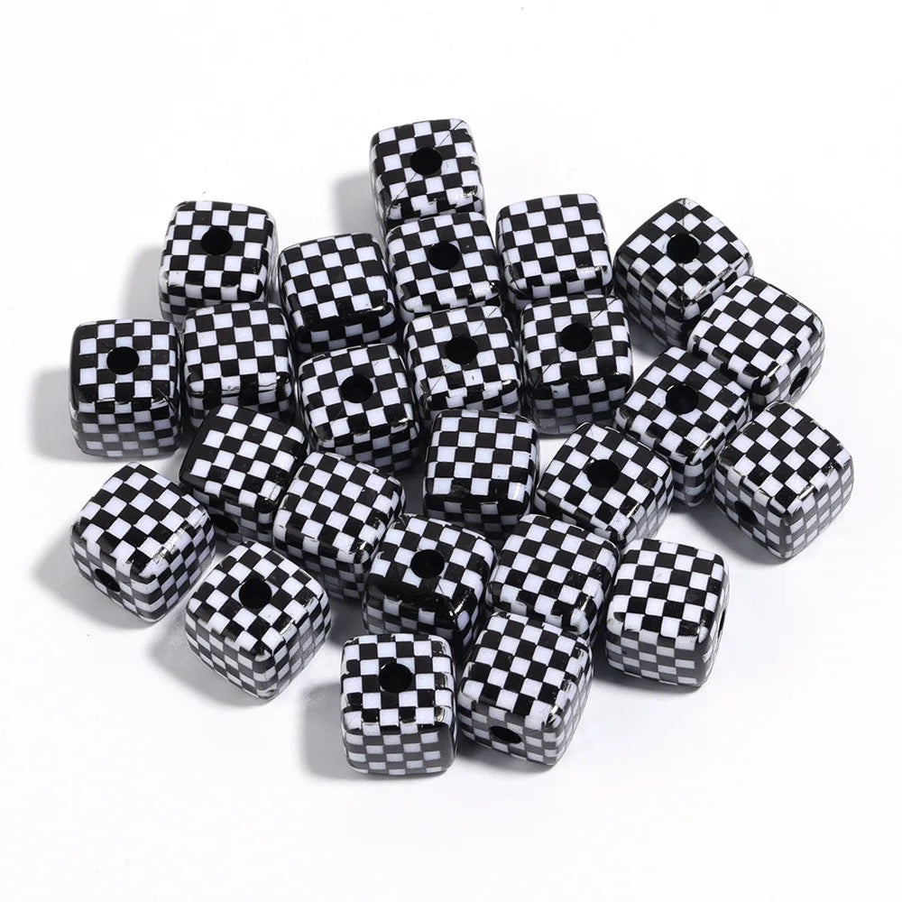 AB76 Grid square 13mm uv plated shiny Acrylic bead ( 1 pc )