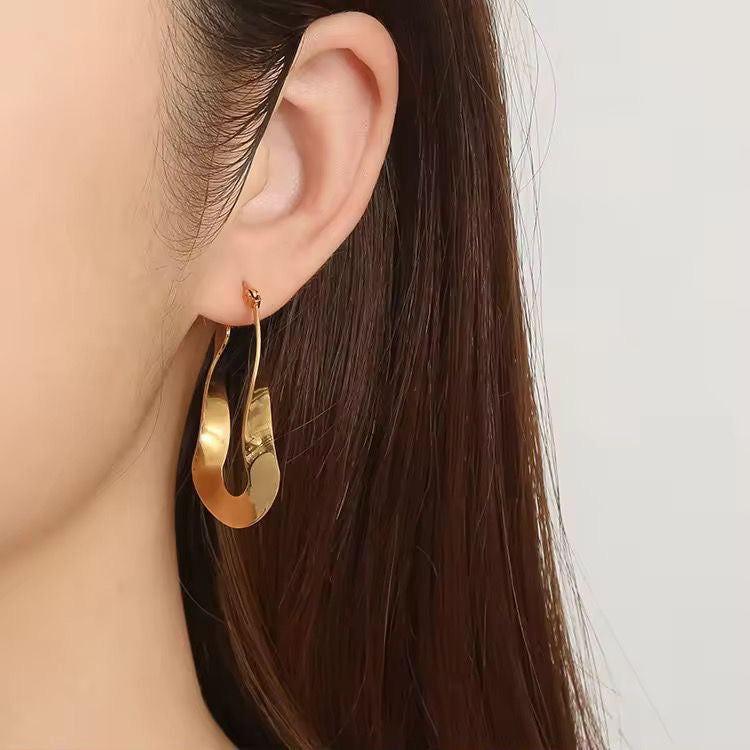 SJ 667 Wavy Earring - 18k Gold PVD plated stainless steel - Anti tarnish