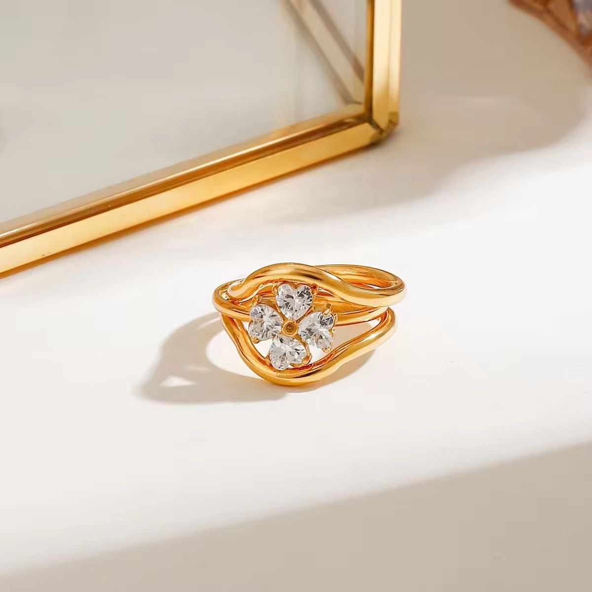 SJ 497 Heart stack ring size 7 - premium collection 
- 18k Gold PVD plated stainless steel - Anti tarnish - Wholesale