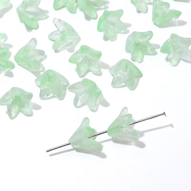 BBB 003 (d) Light Green lily flower glass bead ( 1 pc ) Lampwork Bead ( 13:12 mm )