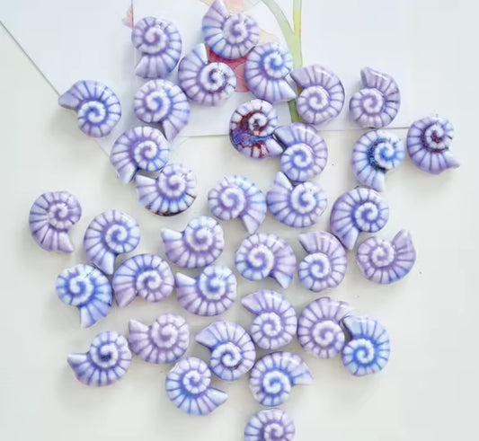 BBB 215 (a) Purple Conch Shell Porcelian Ceramic bead ( 1 pc ) High Shine ( 21:16 mm )