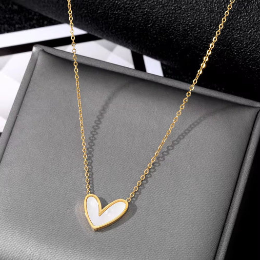 NSJ06D white shell Heart Necklace - 18k Gold PVD plated 316 stainless steel - Anti tarnish