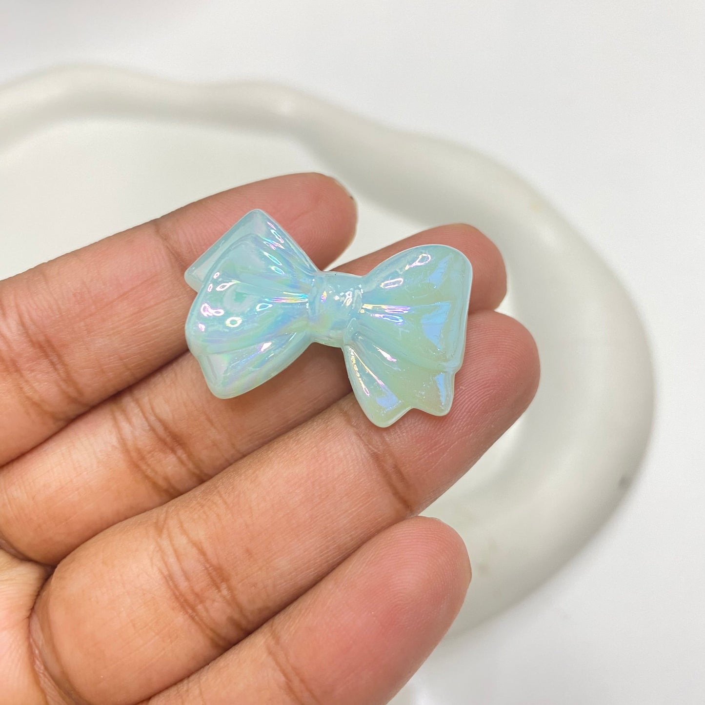 AB90 Luminous Bow uv plated shiny irrediscent Acrylic bead ( 1 pc )