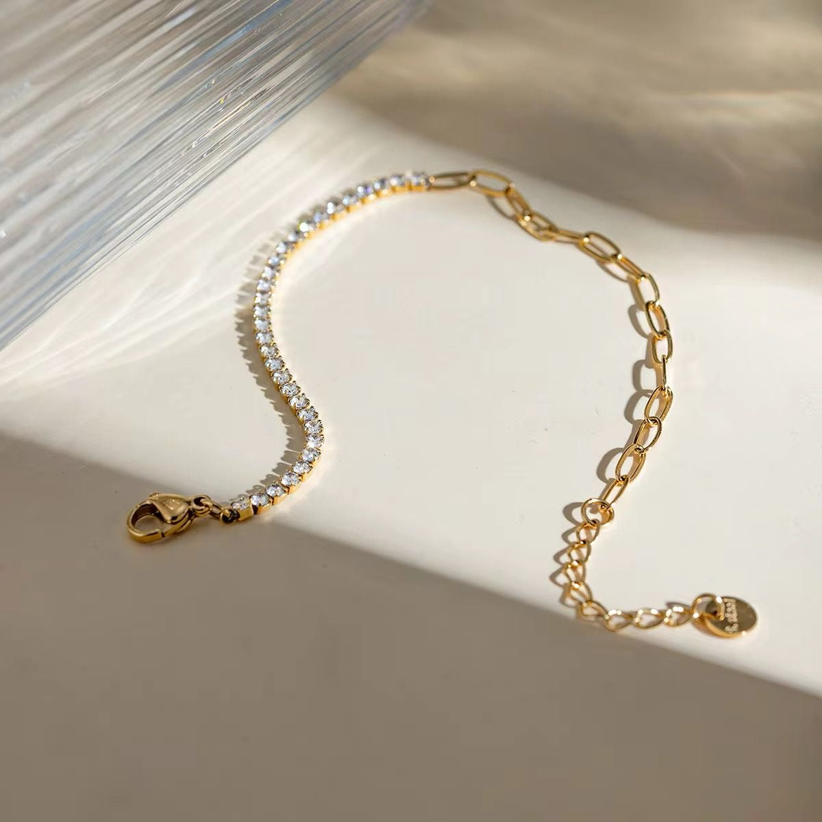 SS 215 Dainty zircon tennis link bracelet -18k gold plated stainless steel - Anti tarnish - Wholesale