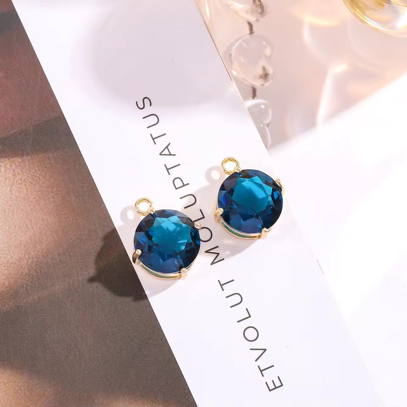 SS 2734 Deep Sea Blue Big Round 14k gold plated Zircon crystal charm ( 1 pc ) Anti tarnish ( 13:16 mm )