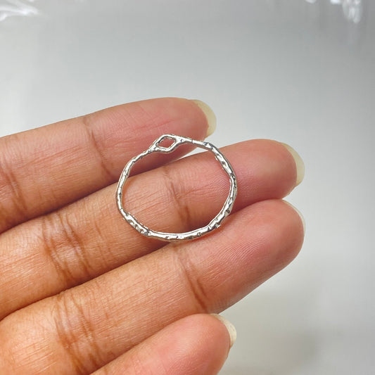 SS 277 Circle silver plated charm