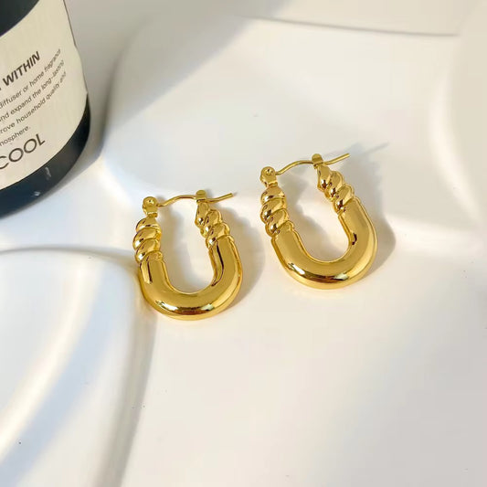 SS 203 U shape Hoop earrings - 18k gold plated stainless steel - Anti tarnish - Wholesale