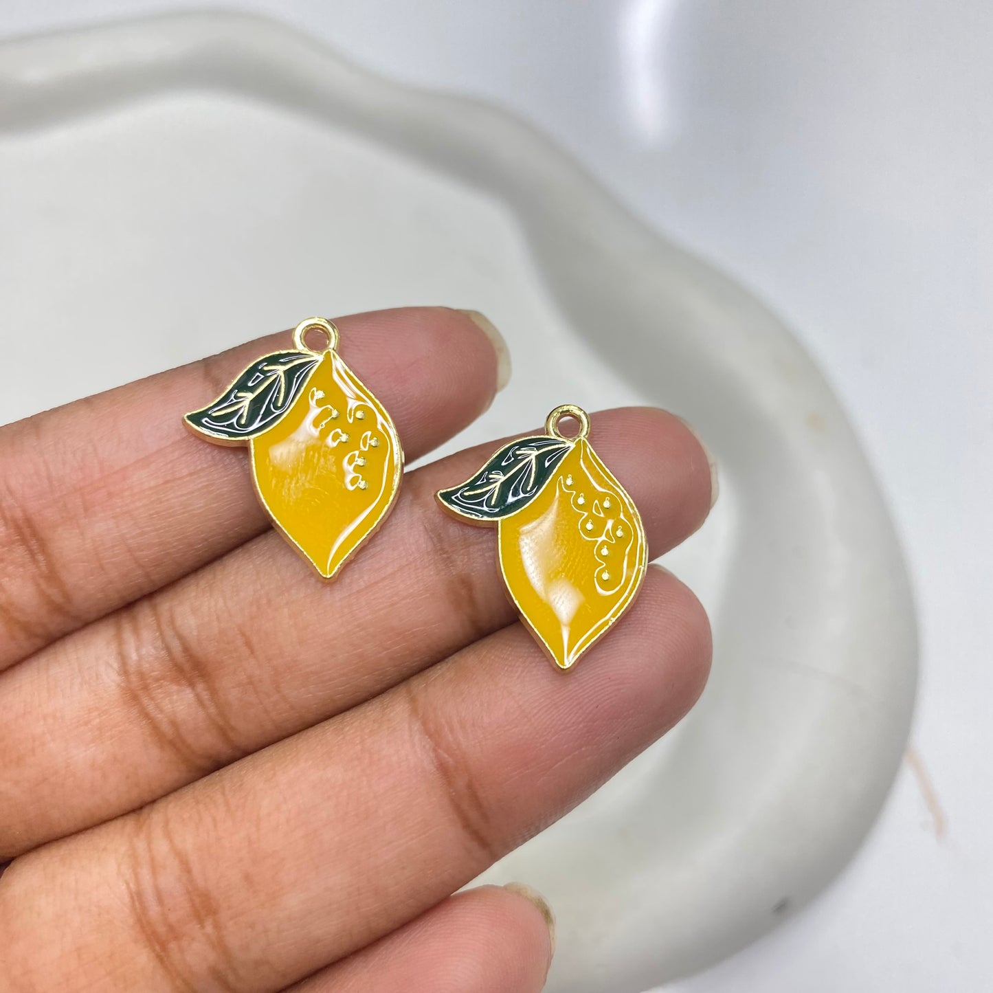 EC 2133 Lemon Fruit enamel charm ( 1 pc )