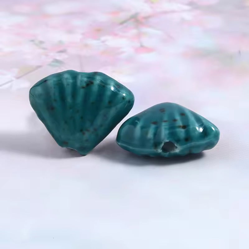PCB14 Fan Shell Porcelian Ceramic bead ( 1 pc ) High Shine ( 18:23 mm )
