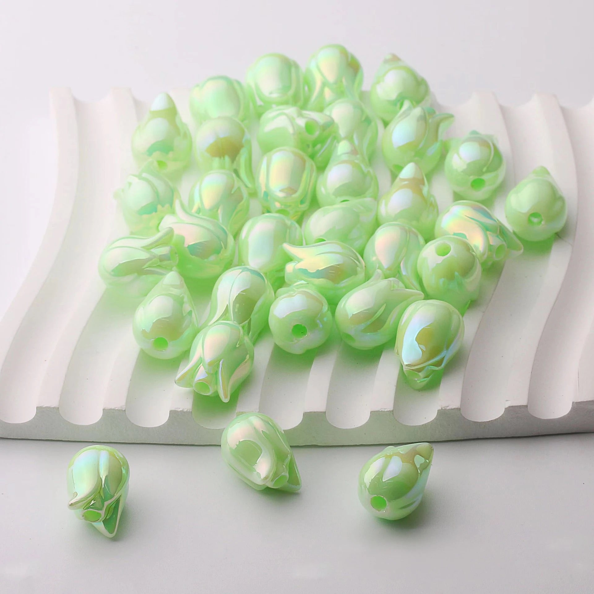 BBB 129 (j) Light Green Tulip uv plated Acrylic bead ( 1 pc ) – Shas