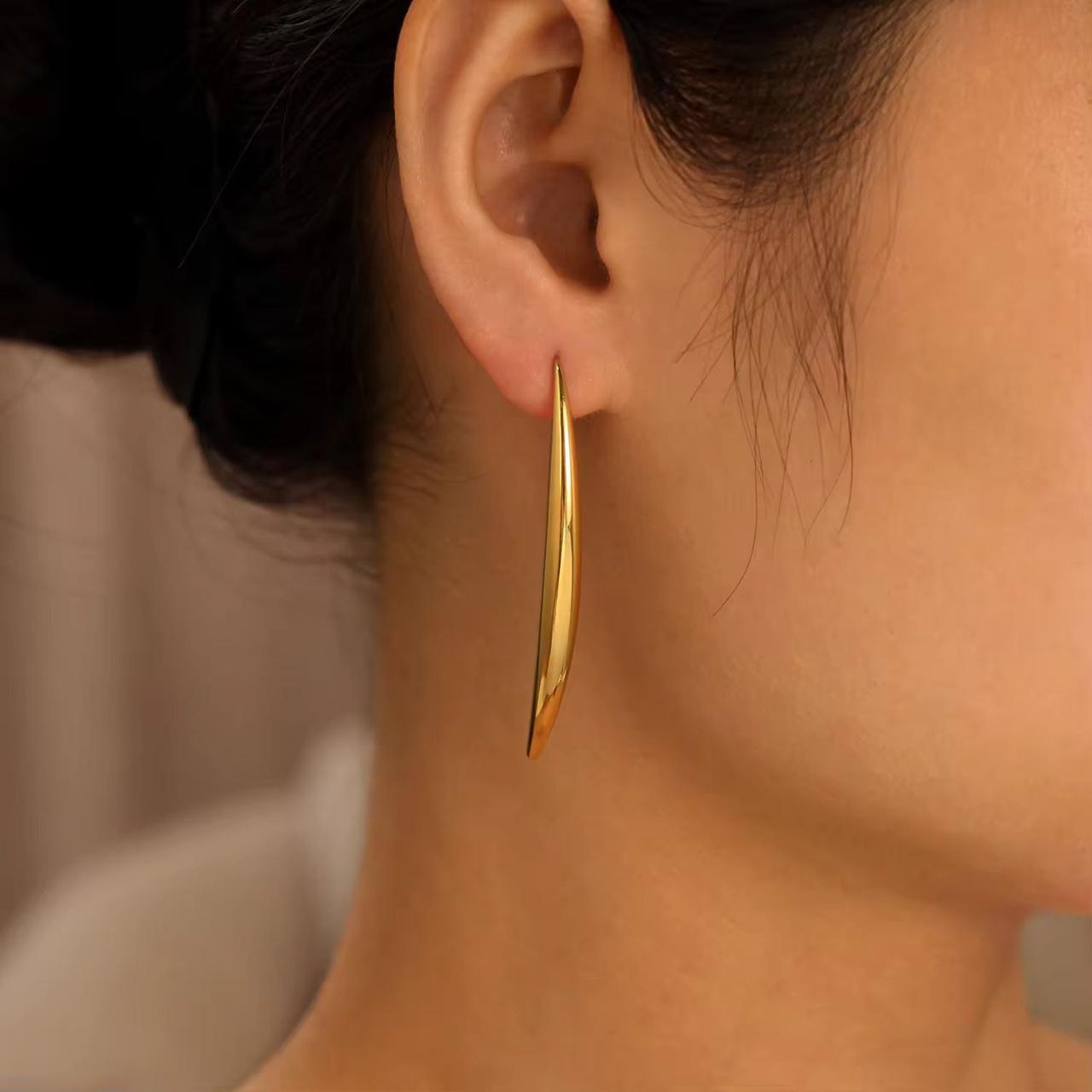 ESJ26D Glossy long Earrings  - 18K GOLD PVD plated