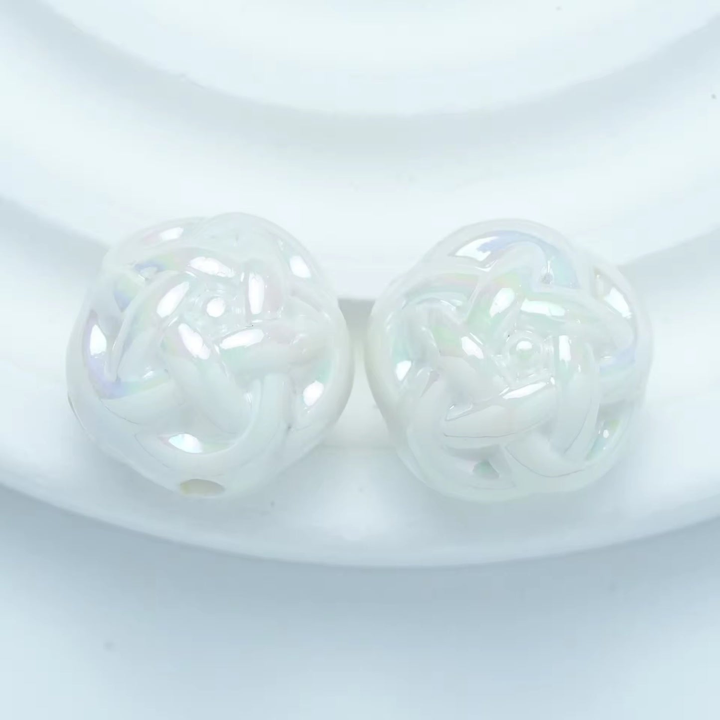 BBB 382 Yarn Ball Round Bead ( 1 pc ) UV plated Acrylic ( 16mm )