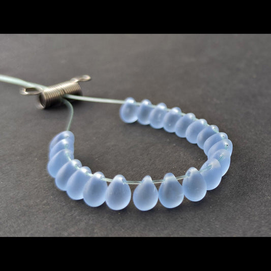 BBB 104 (D)  Light blue Czech glass bead - (1PC)