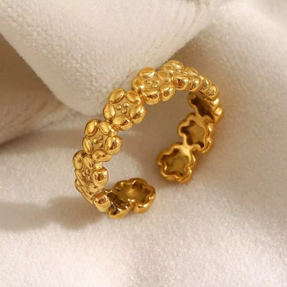 SJ 983 Floral Ring - Premium jewellery- 18k Gold PVD plated stainless steel - Anti tarnish